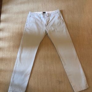 J Crew Chino’s 33/32 Pants